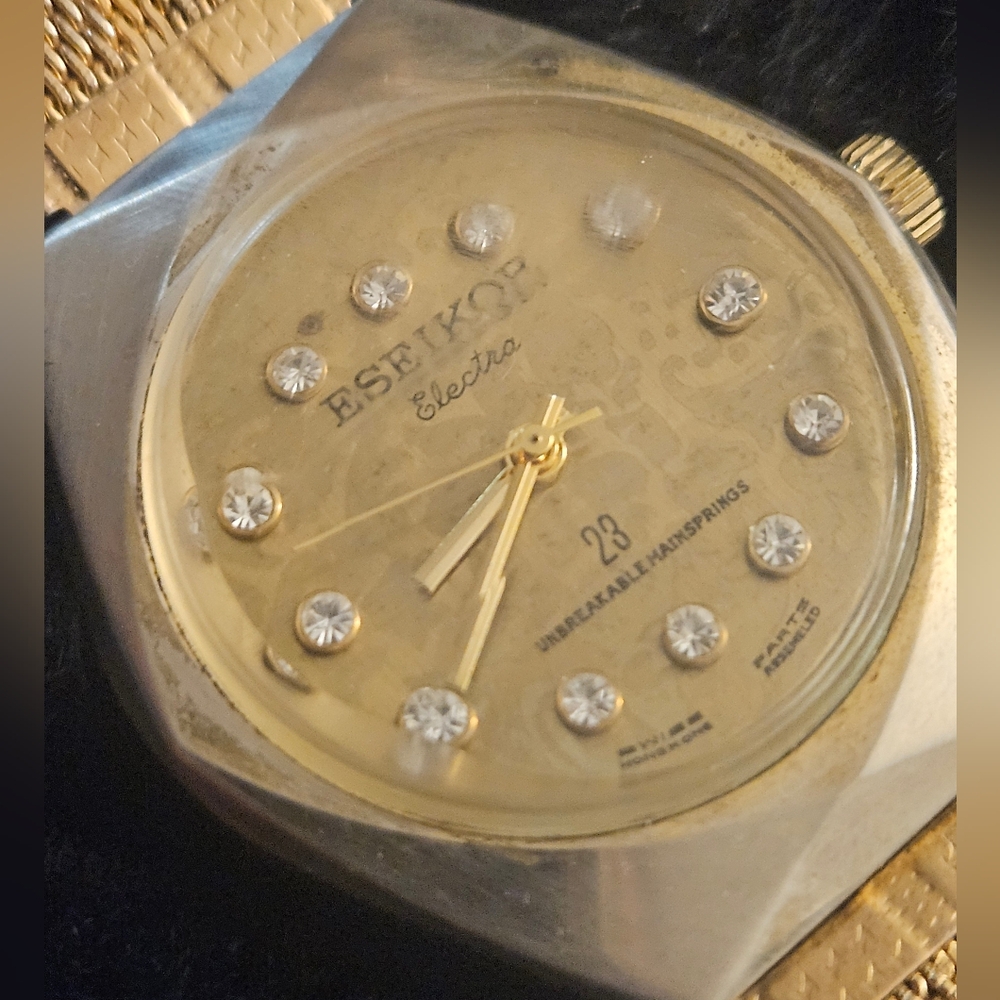 Vintage 60s Or 70s Eseikor Electra 23 JEWEL Gold Watch with Crystal Accents